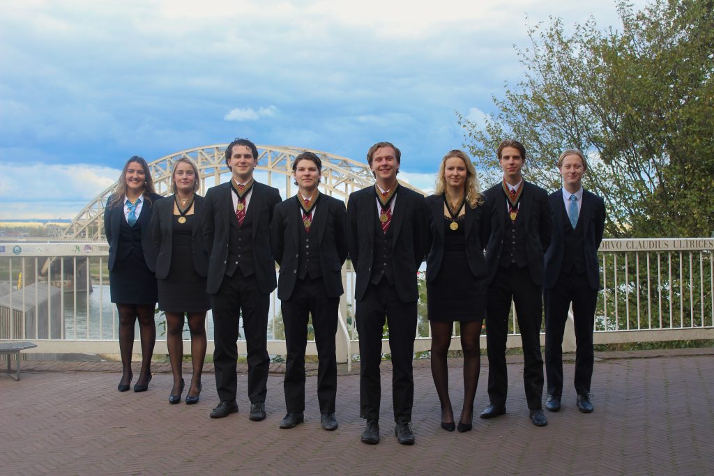 Van links naar rechts: Fleur van Herel, Marilene van den Akker, Thijs Zwaap, Christian Heijnens, Sam Hofman, Simoon de Boer, Stephan Heins, Pepijn van den Berg